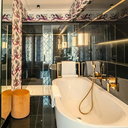 Emilia - De Prestige Au Coeur De * Nancy