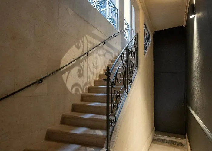 Emilia - De Prestige Au Coeur De *